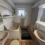 -self-check- 4-room Extra Large House Hébergement de vacances *
