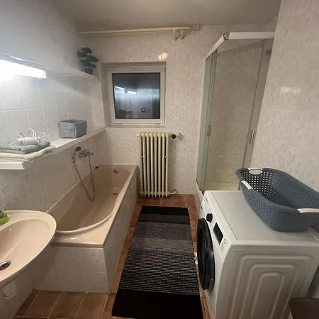 Holiday home -self-check- 4-bedroom Extra Large House Nitra