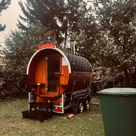 Prázdninový dům -self-check- 4-room Extra Large House Nitra