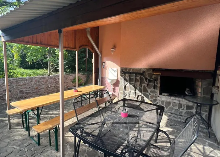 -self-check- 4-room Extra Large House * Nitra